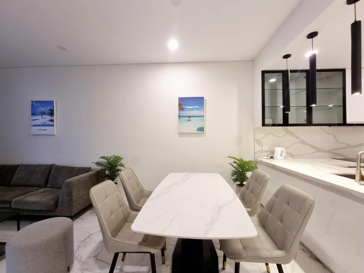 - Metropole 2br Quan 1 Quan 2 * TP. Hồ Chí Minh